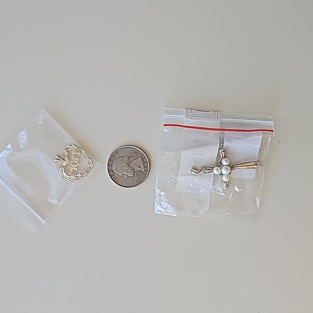 14k gold pendant - Picture 2 of 2
